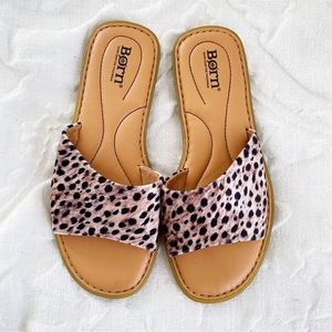 Born Jada Slide Sandal Size 7 New $89